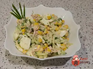 Салат із тунцем