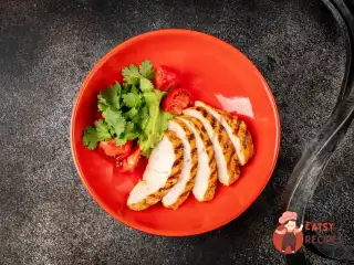 Індичка, маринована в йогурті з гуакамоле