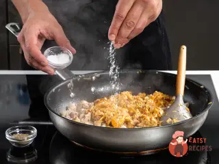 Крок 11: Картопляна запіканка з лисичками та куркою