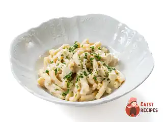 Пісна паста альфредо із сейтаном