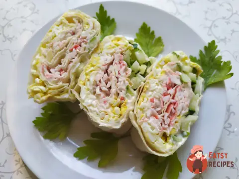 Рулет із лаваша з крабовими паличками