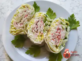 Рулет із лаваша з крабовими паличками