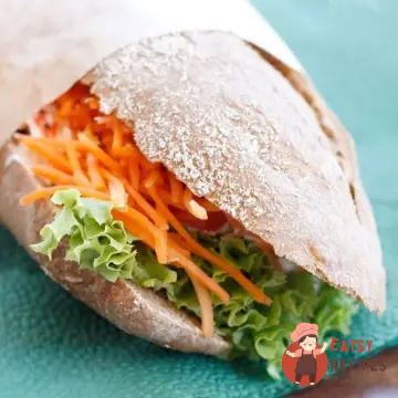 Булочки з морквяною начинкою та хумусом