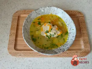 Курячий суп із куркумою