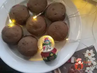 Ніжні мафіни зі шматочками шоколаду
