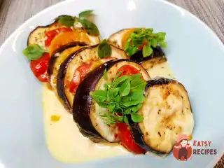 Закуска з баклажану капрезе