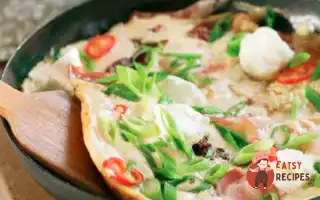 Яєчня З Печерицями, Ковбасками Та Сиром