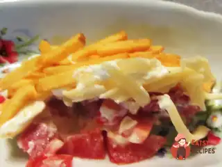 Салат зі смаженою картоплею