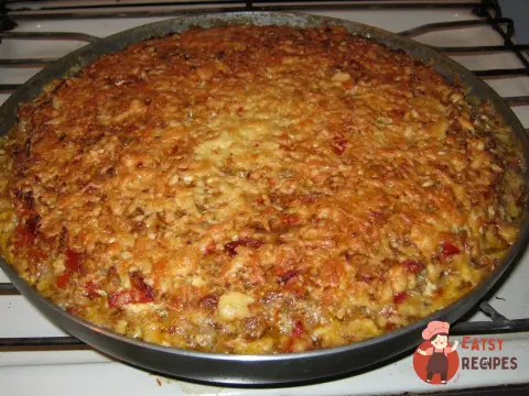 Овочеве асорті з м'ясом, рисом та сиром