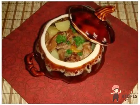 Картопля з грибами в горщику