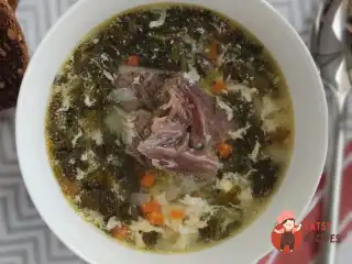 Зелений борщ із щавлю