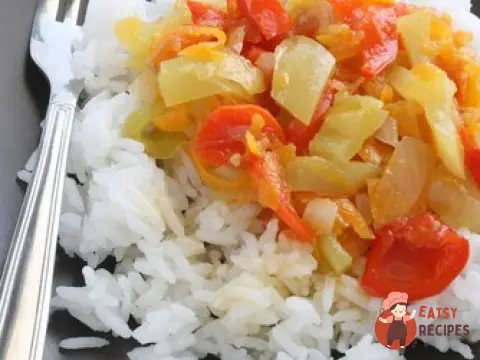 Рис арборіо з печеними перцями та помідорами