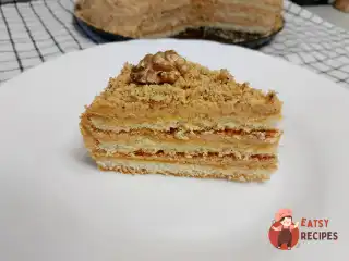Торт з готових коржів